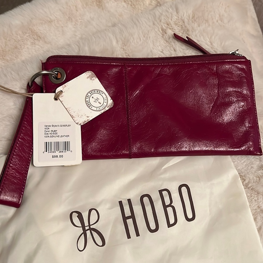 Hobo vida clutch wristlet
